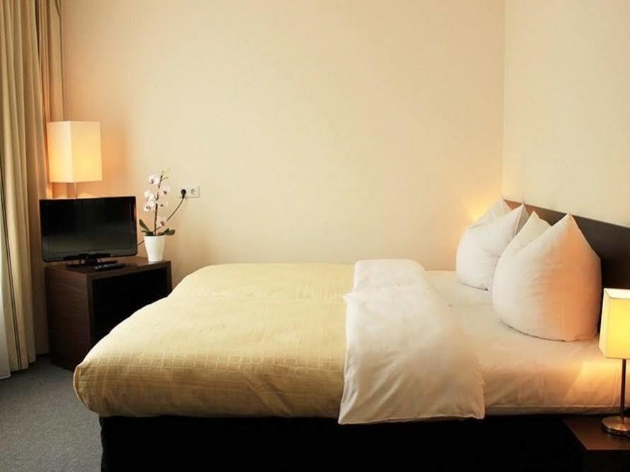 Hotel Luetzow Berlin Zewnętrze zdjęcie